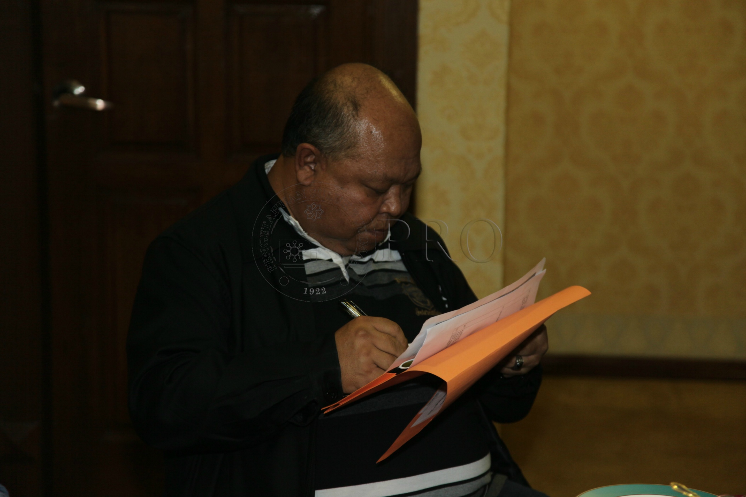 PRO 14 29 RARE IMG 0705